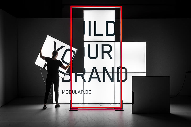 Messestand Traversen