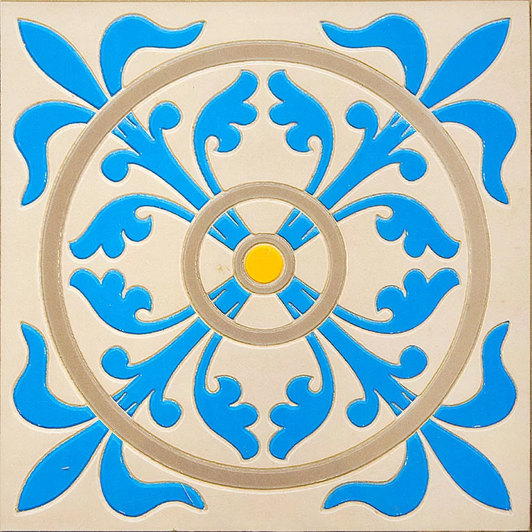 Keramik blauer Bogen