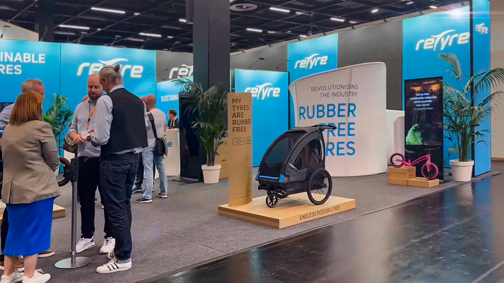 Moduframe Messestand Kunde Retyre